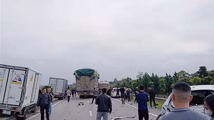 Tai nạn liên hoàn 6 ô tô trên cao tốc Hà Nội - Thái Nguyên