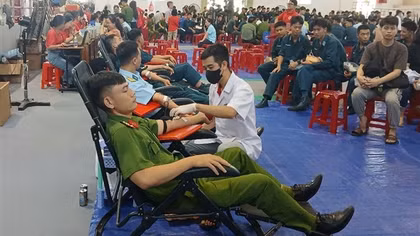 Nhiều CBCS Công an Khánh Hoà tham gia hiến máu tình nguyện