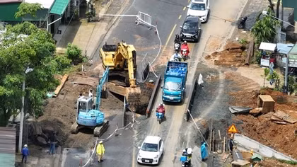 Sửa chữa cống, Quốc lộ 20 ùn tắc kéo dài 4km