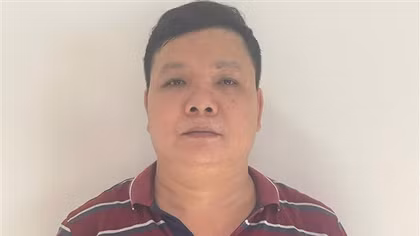 Mâu thuẫn đòi nợ, đâm hàng xóm 19 nhát dao