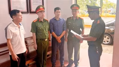Kế toán trường THCS chiếm đoạt tiền bảo hiểm y tế của học sinh
