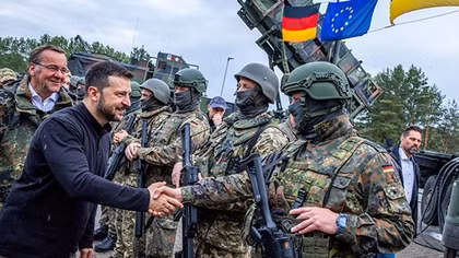 Châu Âu tìm “chỗ đứng” trong vấn đề Ukraine