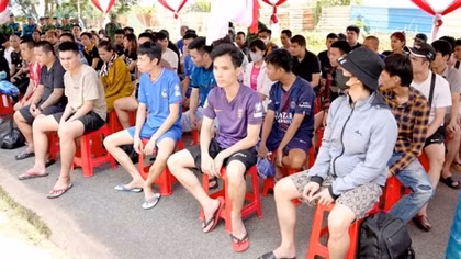 Tiếp nhận 65 công dân Việt Nam do Campuchia trao trả