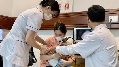 Gia tăng trẻ đến khám vì cúm mùa, cần phòng ngừa để không diễn biến nặng