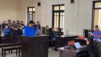 Đánh chết người vì bênh em rể