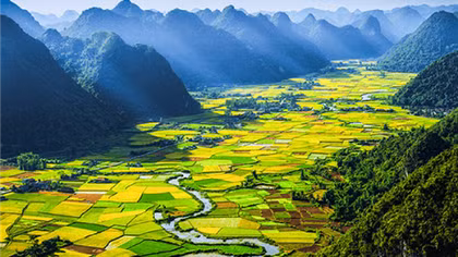 Hà Nội mưa nhỏ và sương mù, Tây Bắc trời nắng nóng