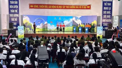 Hàng ngàn học sinh sôi nổi cùng cuộc thi “Trường học không ma tuý năm 2025”