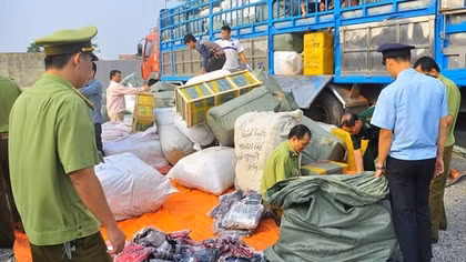 Không khoan nhượng với buôn lậu, hàng giả