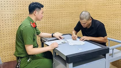 Bị bắt sau 35 năm trốn truy nã