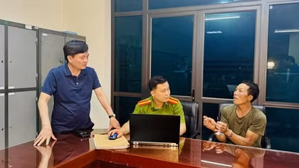 Thuyết phục vợ quay lại bất thành, người đàn ông sát hại "tình địch"