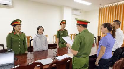 Bắt tạm giam nhân viên Công ty AIC do vi phạm đấu thầu tại Cà Mau