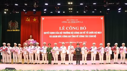 Công bố các Quyết định của Bộ trưởng Bộ Công an về tổ chức bộ máy tại Công an địa phương