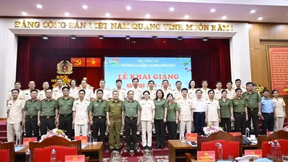 Nâng cao chất lượng dạy và học, phát huy tốt vai trò của người thầy
