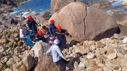 Phát hiện thi thể nằm dưới vực sâu ở Bán đảo Sơn Trà