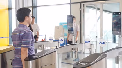 Chính thức triển khai làm thủ tục bay bằng sinh trắc học trên VNeID