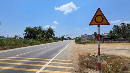 Nhiều bất cập giao thông trên Quốc lộ 19