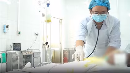 Tin thêm về vụ phóng hỏa đốt phòng trọ, 4 người trong gia đình nguy kịch