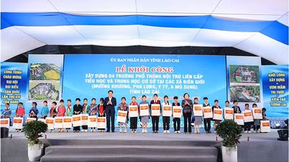 Agribank đồng hành cùng lễ khởi công 4 trường nội trú biên giới Lào Cai và tặng quà cho học sinh khó khăn