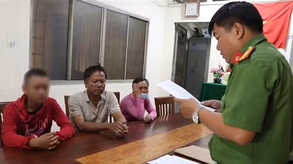 Đưa vào trường giáo dưỡng thiếu niên 13 tuổi đốt xe ô tô công vụ