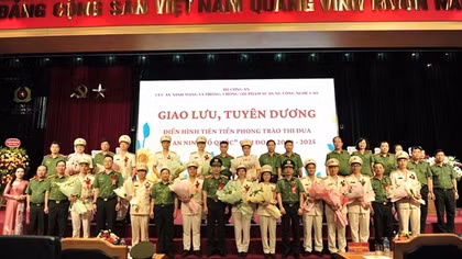 Xuất hiện nhiều tập thể, cá nhân điển hình tiên tiến với thành tích xuất sắc