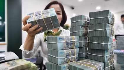 Phấn đấu thu ngân sách năm 2025 tăng ít nhất 25% so với dự toán