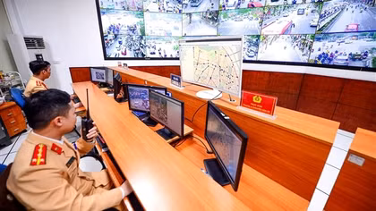 “Đột nhập” nơi giữ nhịp giao thông Thủ đô