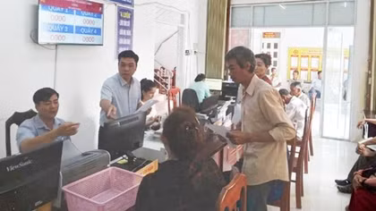 Bài 2 (cuối): Để cán bộ cơ sở thực sự là “công bộc”