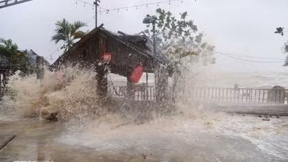 Thủ tướng yêu cầu khắc phục nhanh nhất hậu quả bão số 5, ứng phó mưa lũ sau bão