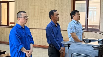 Cựu nhân viên ngân hàng lĩnh hơn 12 năm tù vì rút tiền máy POS trái quy định