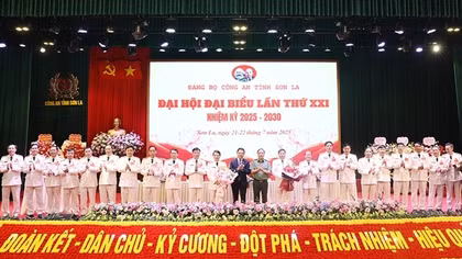 Thứ trưởng Đặng Hồng Đức dự, chỉ đạo Đại hội Đảng bộ Công an tỉnh Sơn La