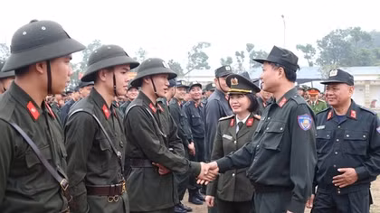 Trung đoàn Cảnh sát cơ động Bắc Trung Bộ khai giảng khoá huấn luyện
