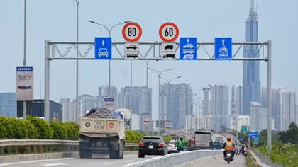 Rà soát, điều chỉnh các biển báo đường bộ không phù hợp