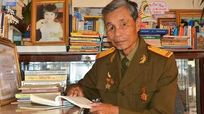 Bài 3: Trúng đạn M79, bị mất một mắt vẫn xung phong ra trận
