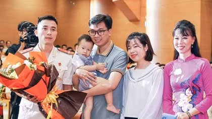 Những việc làm nhân văn vì dân của Công an Thủ đô