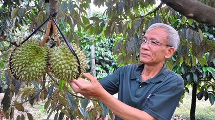 Tỷ phú trên miền “đất sầu”