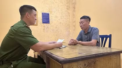 Bắt 3 cán bộ xã "tạo điều kiện" xây dựng trái phép trên đất nông nghiệp