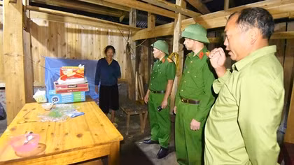 Lào Cai sơ tán kịp thời hàng chục hộ trước khi xảy ra sạt lở đất