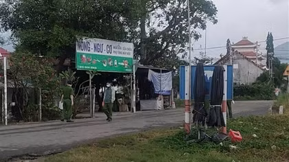 Một người chết sau vụ ẩu đả bằng dao tự chế giữa hai nhóm thanh niên
