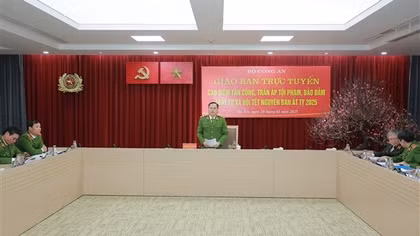 Đấu tranh quyết liệt với các hệ, loại tội phạm, bảo đảm tuyệt đối bình yên cho nhân dân vui Tết đón xuân
