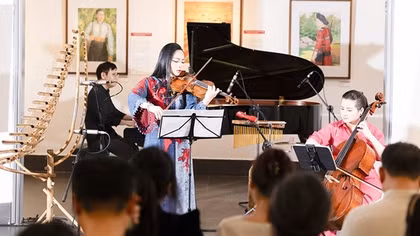 Nhạc sĩ Trịnh Minh Hiền: Vẽ tình yêu đất nước bằng tiếng vĩ cầm