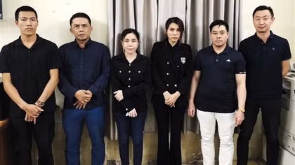 Cựu tiếp viên hàng không môi giới mại dâm bằng ký hiệu lạ