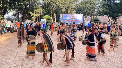 Xuân về trên sóc Bom Bo