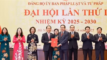 Chủ tịch Quốc hội: Tiếp tục phát huy hiệu quả đổi mới tư duy xây dựng pháp luật