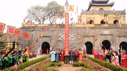 Tái hiện nhiều nghi lễ Tết cung đình, Hoàng thành Thăng Long rực rỡ sắc xuân