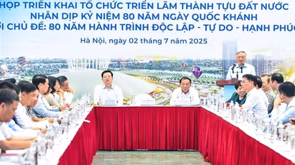 Nêu bật thành tựu to lớn, thu hút sự quan tâm của nhân dân