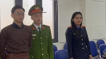 Bắt tạm giam "tổng tài" chỉ đạo đánh người tại quán cà phê
