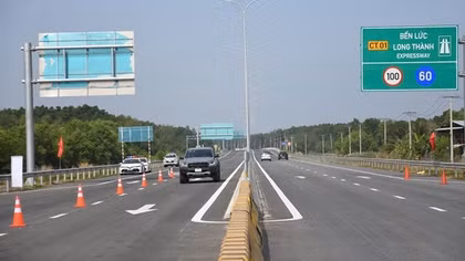 Khai thác hơn 10 km của cao tốc Bến Lức - Long Thành