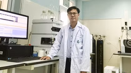 Giáo sư trẻ nhất ngành Dược năm 2025 và sứ mệnh đặc biệt