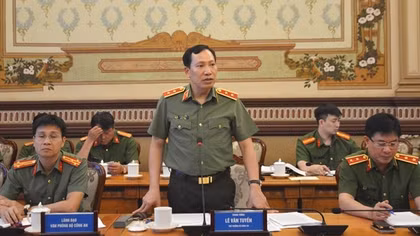Thứ trưởng Lê Văn Tuyến làm việc với UBND TP Hồ Chí Minh về công tác PCCC và CNCH