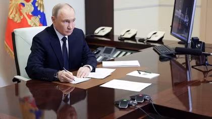 Ông Putin: Nga sẽ đáp trả vụ Ukraine tấn công phi đội máy bay ném bom